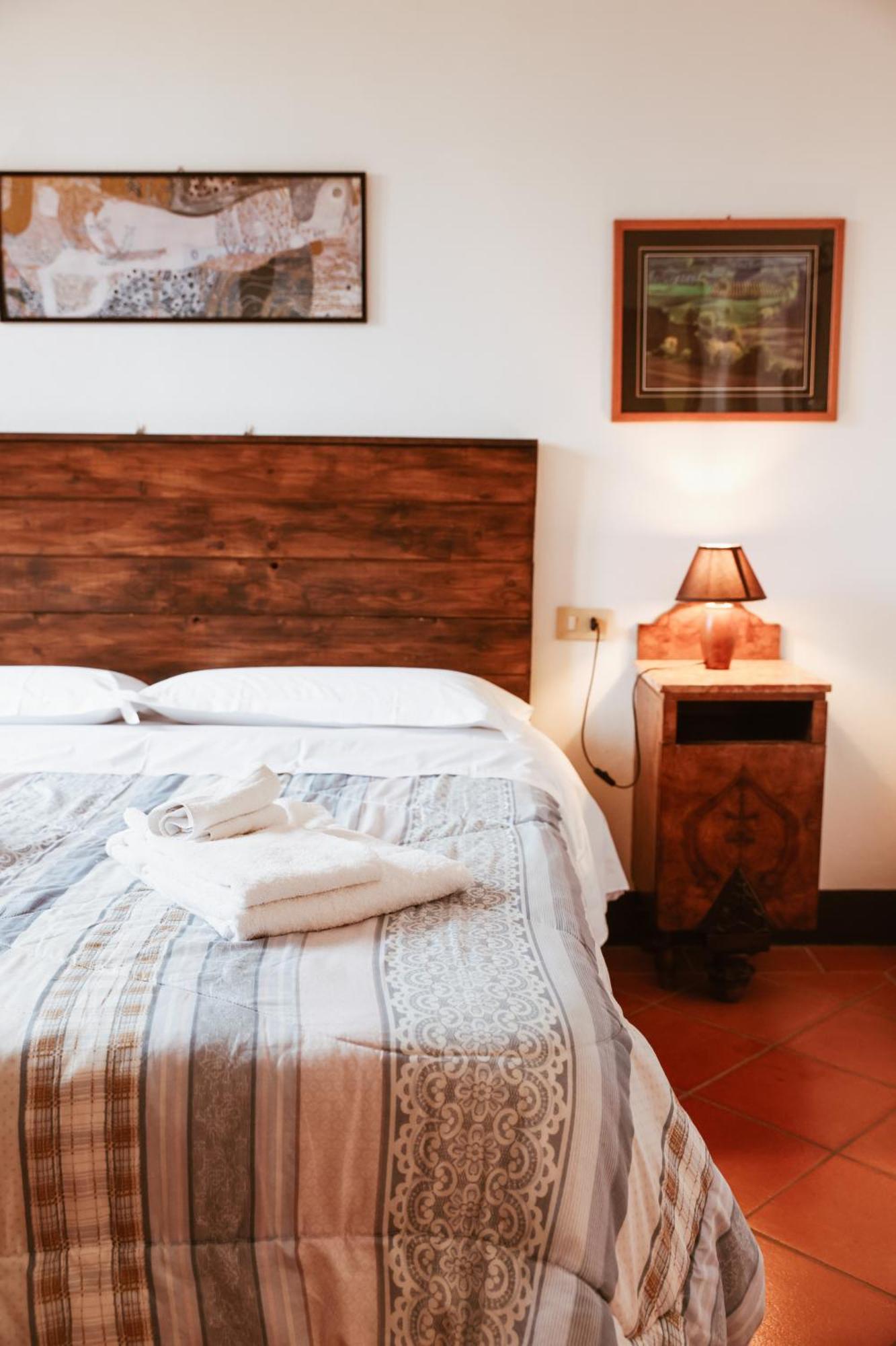 Bio-Agriturismo La Ginestra Сан Кашано ин Вал ди Пеза Екстериор снимка