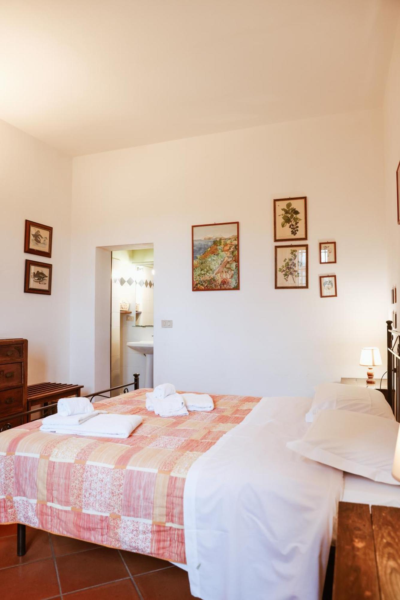 Bio-Agriturismo La Ginestra Сан Кашано ин Вал ди Пеза Екстериор снимка