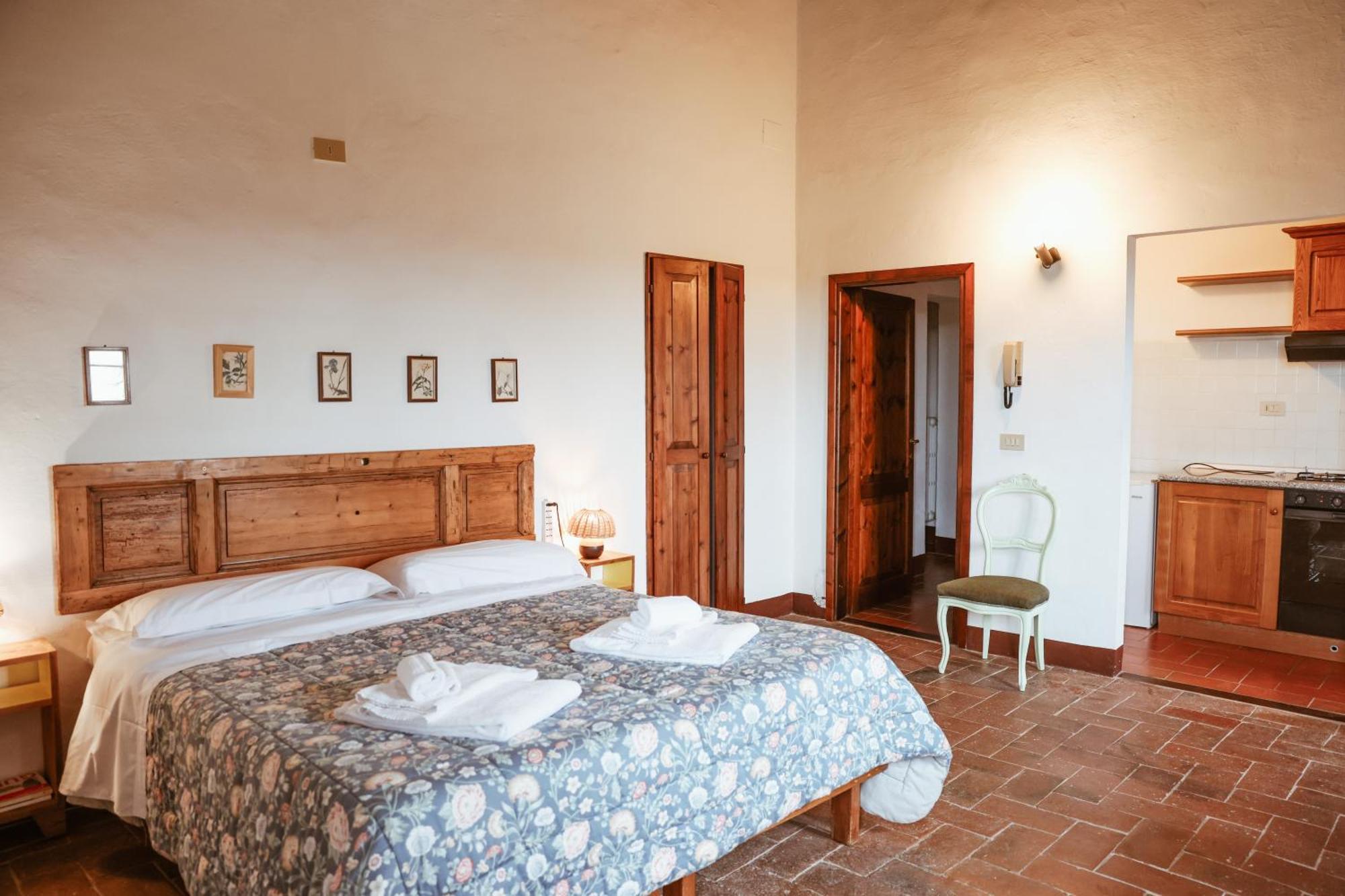 Bio-Agriturismo La Ginestra Сан Кашано ин Вал ди Пеза Екстериор снимка